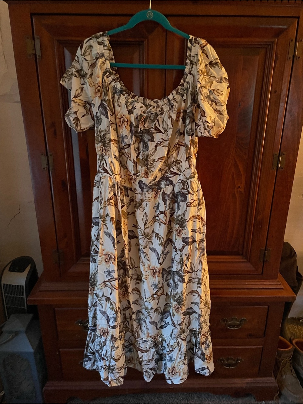 torrid Cream Floral Puff-Sleeve Midi Dress